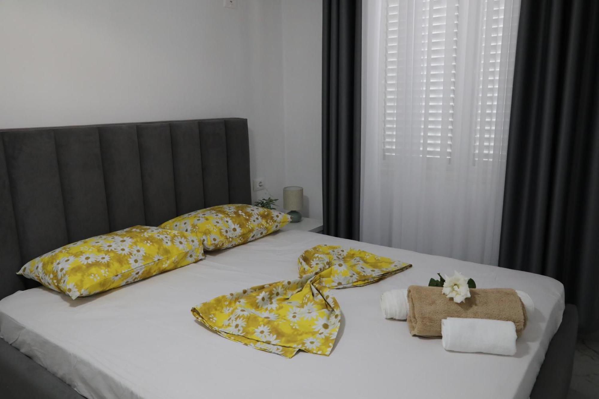 Rozafa Guest Room Center Shkodër Exteriör bild